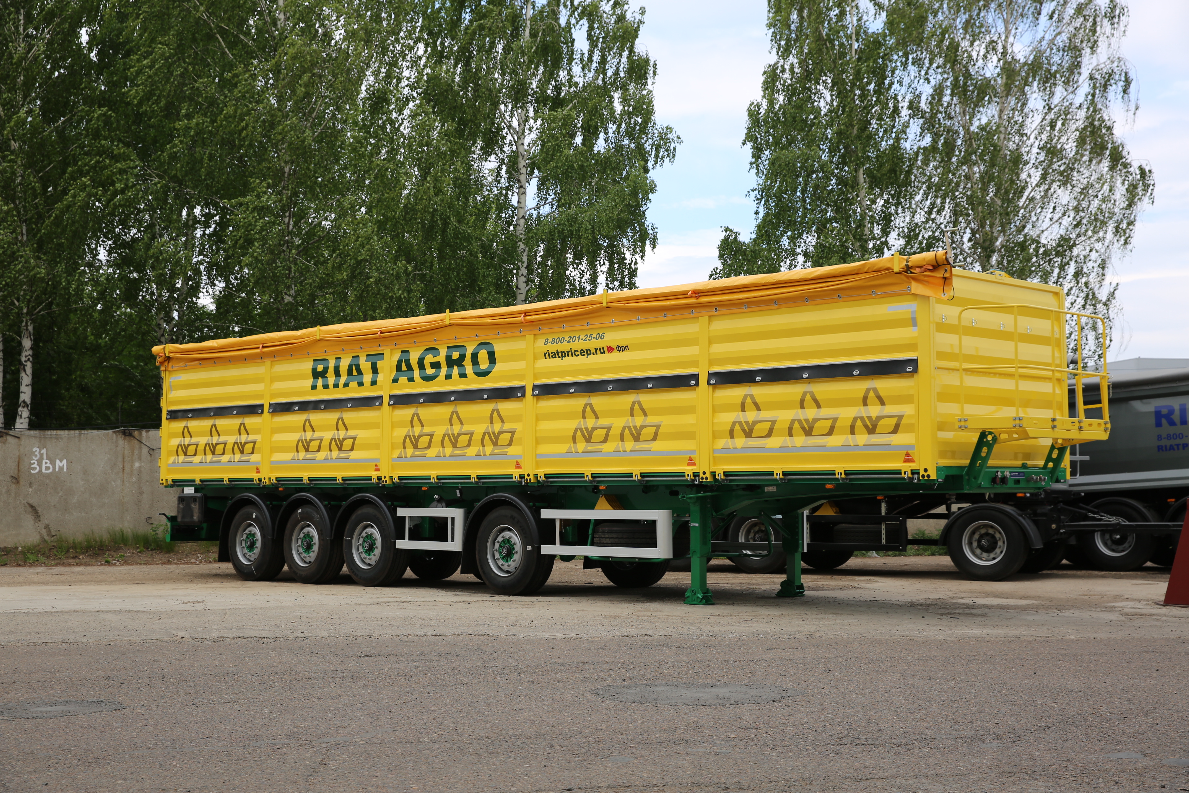Полуприцеп-самосвал зерновоз 924940-610 (Box-Type)