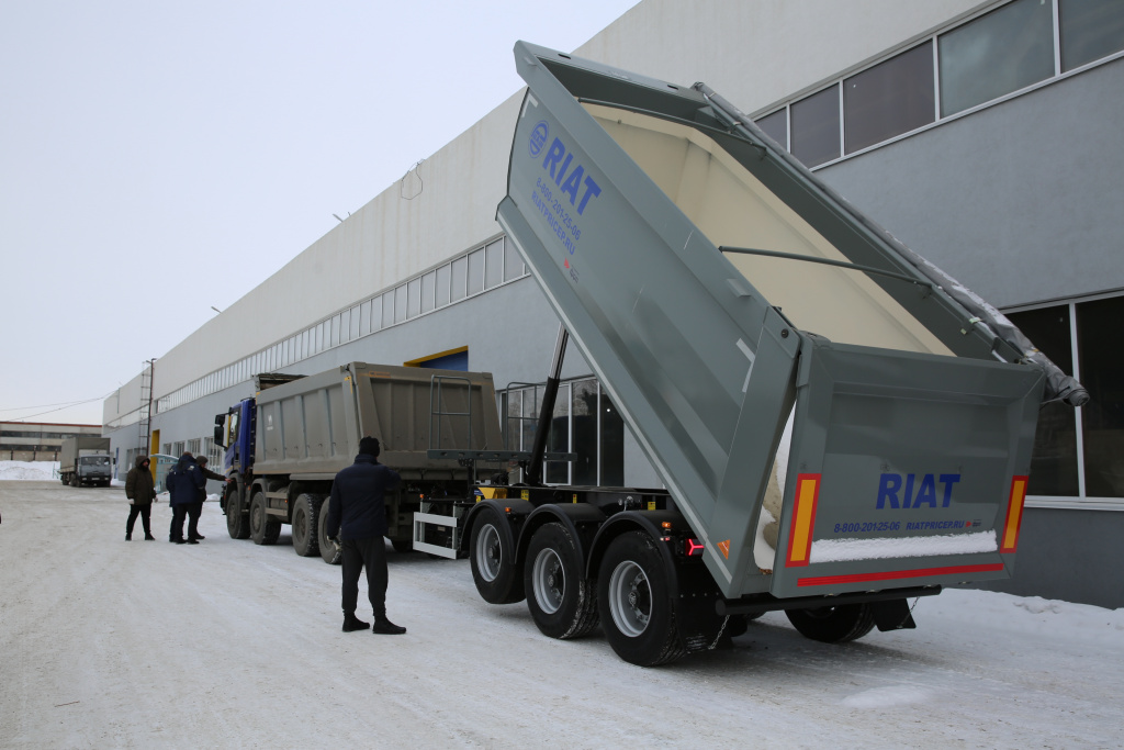 отгрузка полуприцепа